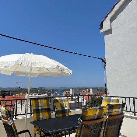 Apartment Simaris - Spacious With Terrace And Sea View شيبينيك المظهر الخارجي الصورة