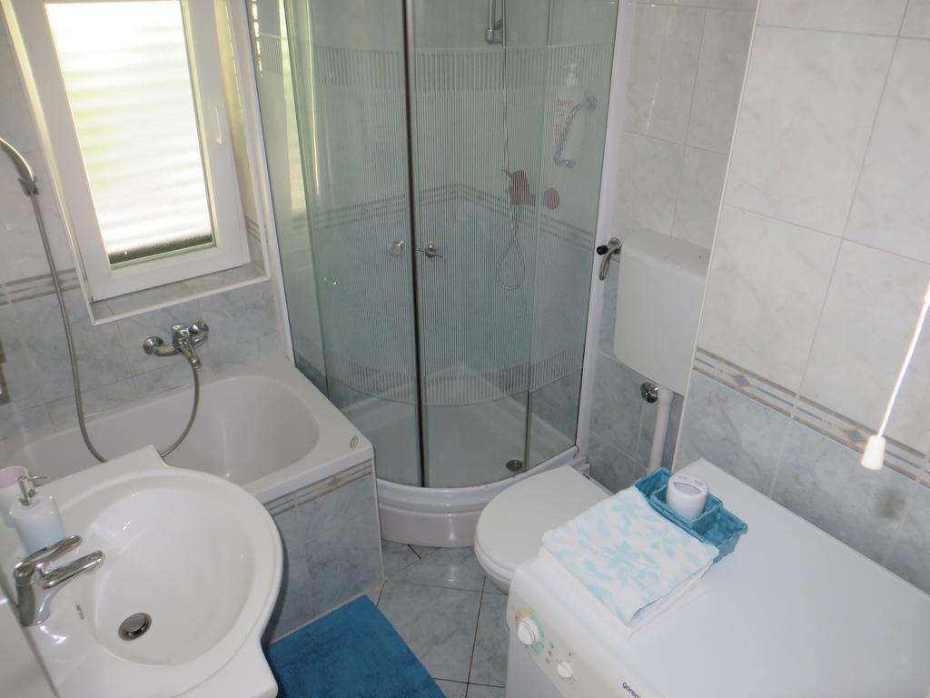 Apartment Simaris - Spacious With Terrace And Sea View شيبينيك المظهر الخارجي الصورة